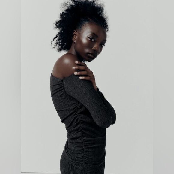 ZARA TEXTURED ASYMMETRIC TOP - Picture 3 of 10